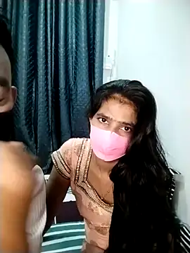 Snapshot of Aarzoo_Arman chatting on October 2025 05:33:02 PM Aarzoo Arman online show from October 2025 05:33:02 PM