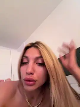 Ashley luxx online show from May 2026 03:17:01 PM