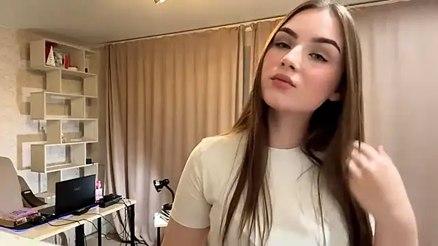 Snapshot of RinaModel chatting on October 2025 06:05:02 PM RinaModel online show from October 2025 06:05:02 PM