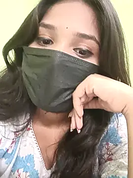 Snapshot of Beautiful_Eye chatting on December 2025 06:39:01 PM Beautiful Eye online show from December 2025 06:39:01 PM