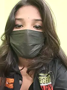 Snapshot of Beautiful_Eye chatting on December 2025 06:05:01 PM Beautiful Eye online show from December 2025 06:05:01 PM