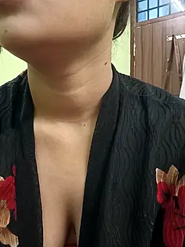 Snapshot of Beautiful_Eye chatting on December 2025 07:59:01 AM Beautiful Eye online show from December 2025 07:59:01 AM