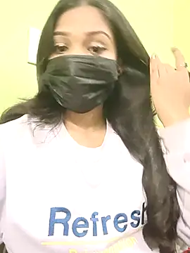 Snapshot of Beautiful_Eye chatting on January 2026 05:51:02 PM Beautiful Eye online show from January 2026 05:51:02 PM