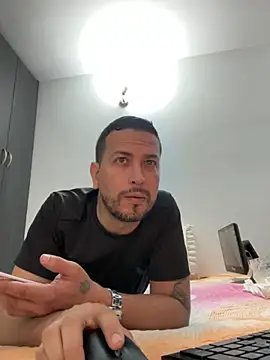 Snapshot of JX7NOVA chatting on October 2025 10:35:01 AM JX7NOVA online show from October 2025 10:35:01 AM