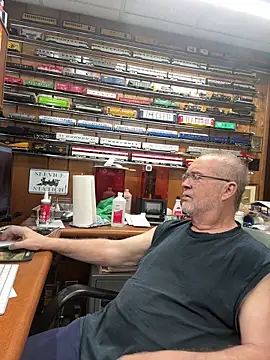 Jcaspen online show from April 2026 01:14:02 PM
