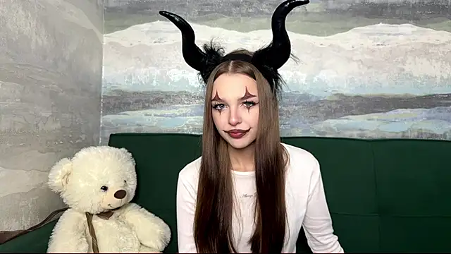 SunnySprinkle online show from October 2025 12:50:01 PM