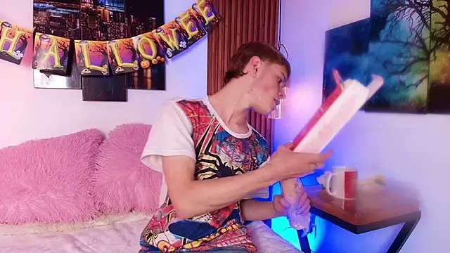 Snapshot of JackFrosst chatting on October 2025 12:22:02 PM JackFrosst online show from October 2025 12:22:02 PM