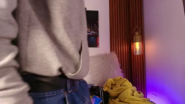 Snapshot of JackFrosst chatting on December 2025 01:05:02 PM JackFrosst online show from December 2025 01:05:02 PM