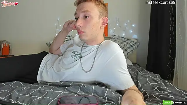 Snapshot of felixcurt69 chatting on July 2026 10:07:01 AM felixcurt69 online show from July 2026 10:07:01 AM