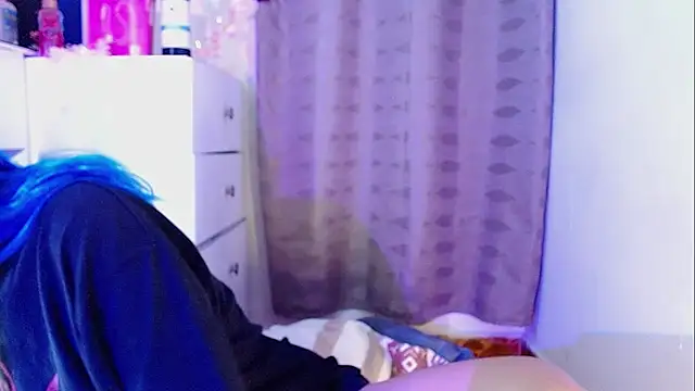 Snapshot of zora_blue777 chatting on November 2025 04:57:01 AM zora blue777 online show from November 2025 04:57:01 AM