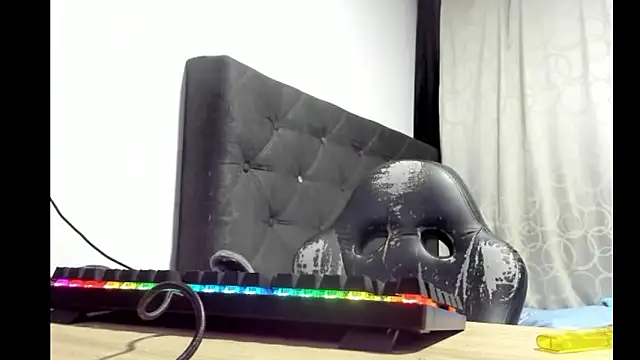 coolfriki online show from March 2026 09:17:02 AM