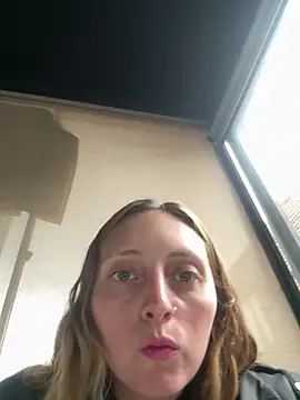 Snapshot of Mia_dca chatting on October 2025 07:24:02 PM Mia dca online show from October 2025 07:24:02 PM