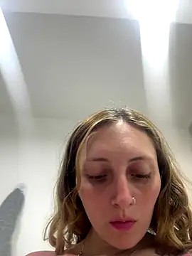 Snapshot of Mia_dca chatting on October 2025 06:01:01 PM Mia dca online show from October 2025 06:01:01 PM