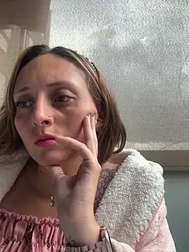 Snapshot of Mia_dca chatting on November 2025 08:53:02 PM Mia dca online show from November 2025 08:53:02 PM