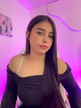 Snapshot of Iam_Valentinaaa chatting on October 2025 05:43:02 PM Iam Valentinaaa online show from October 2025 05:43:02 PM