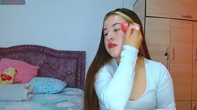 Snapshot of Hanssel_tess chatting on October 2025 01:53:02 PM Hanssel tess online show from October 2025 01:53:02 PM