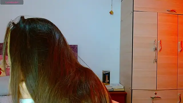 Snapshot of Hanssel_tess chatting on October 2025 04:08:01 PM Hanssel tess online show from October 2025 04:08:01 PM