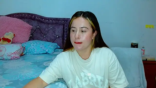 Snapshot of Hanssel_tess chatting on November 2025 09:11:01 PM Hanssel tess online show from November 2025 09:11:01 PM