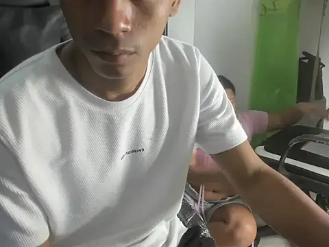 Baby Latin online show from November 2025 04:24:01 AM