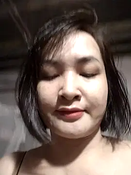 Snapshot of Jeassi-sica chatting on October 2025 10:32:02 PM Jeassi-sica online show from October 2025 10:32:02 PM