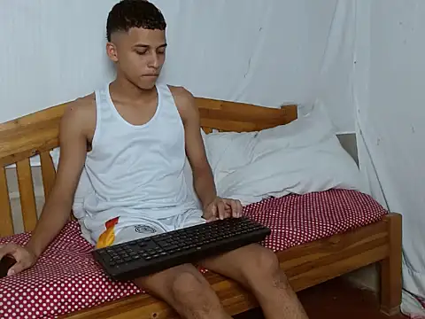 Snapshot of deivy_skinny01 chatting on October 2025 08:33:02 PM deivy skinny01 online show from October 2025 08:33:02 PM