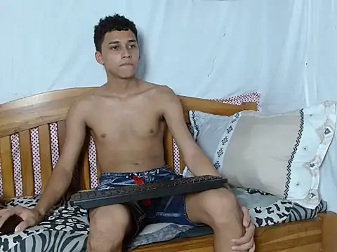 Snapshot of deivy_skinny01 chatting on November 2025 06:29:01 PM deivy skinny01 online show from November 2025 06:29:01 PM