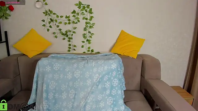 Snapshot of Nuura_Moore chatting on December 2025 01:14:02 AM Nuura Moore online show from December 2025 01:14:02 AM