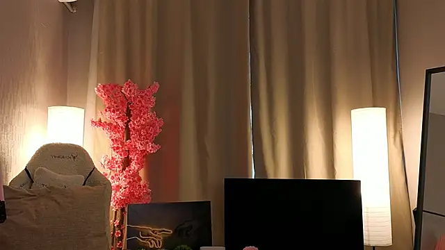 Snapshot of Milf_mammyy chatting on October 2025 07:09:02 AM Milf mammyy online show from October 2025 07:09:02 AM