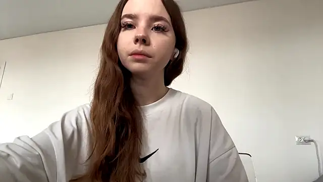 EhtelBiondi online show from October 2025 08:16:02 AM