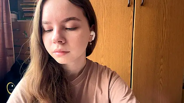 EhtelBiondi online show from January 2026 08:08:01 AM