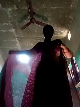 Snapshot of Nm_sanjna chatting on November 2025 06:56:01 AM Nm sanjna online show from November 2025 06:56:01 AM