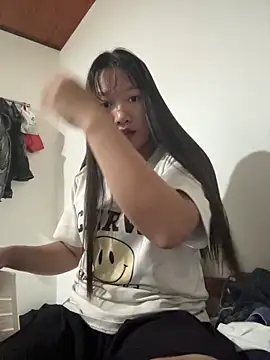 Snapshot of TrangNemo chatting on October 2025 12:55:02 AM TrangNemo online show from October 2025 12:55:02 AM