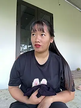 Snapshot of TrangNemo chatting on October 2025 01:09:01 AM TrangNemo online show from October 2025 01:09:01 AM