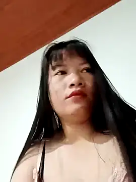 Snapshot of TrangNemo chatting on October 2025 08:42:01 PM TrangNemo online show from October 2025 08:42:01 PM