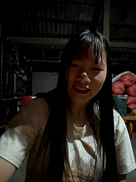 Snapshot of TrangNemo chatting on October 2025 12:30:02 AM TrangNemo online show from October 2025 12:30:02 AM