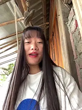 Snapshot of TrangNemo chatting on October 2025 12:25:02 AM TrangNemo online show from October 2025 12:25:02 AM