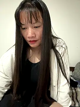 Snapshot of TrangNemo chatting on October 2025 12:30:01 PM TrangNemo online show from October 2025 12:30:01 PM