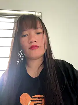 Snapshot of TrangNemo chatting on November 2025 06:23:01 AM TrangNemo online show from November 2025 06:23:01 AM