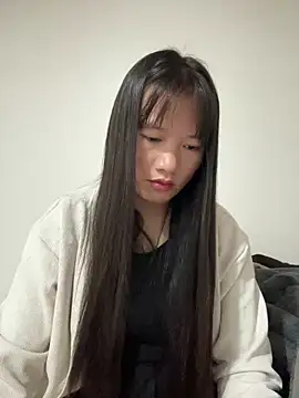 Snapshot of TrangNemo chatting on November 2025 09:47:01 PM TrangNemo online show from November 2025 09:47:01 PM