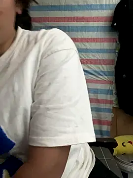 Snapshot of TrangNemo chatting on November 2025 12:13:01 PM TrangNemo online show from November 2025 12:13:01 PM