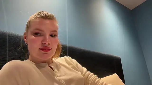 Olyresa online show from February 2026 01:37:02 AM