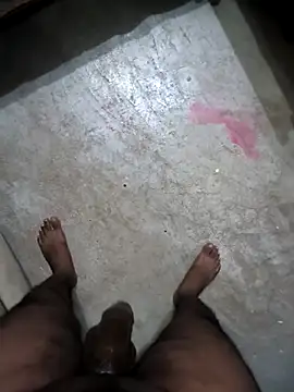 Bull For Cuckold Realmeet online show from November 2025 02:52:02 PM