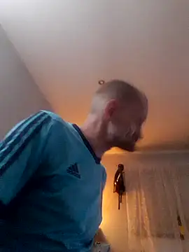 Snapshot of Remello1 chatting on March 2026 08:12:02 PM Remello1 online show from March 2026 08:12:02 PM