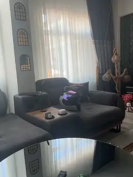 Teengirlmiaa online show from December 2025 12:11:02 PM