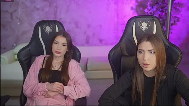 Snapshot of Jane_Love054 chatting on November 2025 07:52:02 AM Jane Love054 online show from November 2025 07:52:02 AM