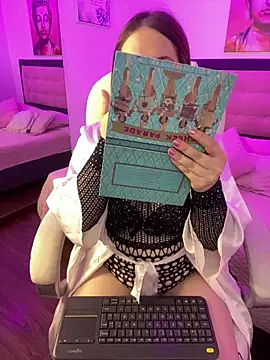 Snapshot of kattee_adams chatting on November 2025 01:35:02 PM kattee adams online show from November 2025 01:35:02 PM