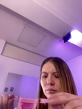 kattee adams online show from January 2026 01:15:02 PM