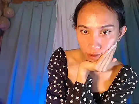 asian queen31 online show from March 2026 11:40:01 PM
