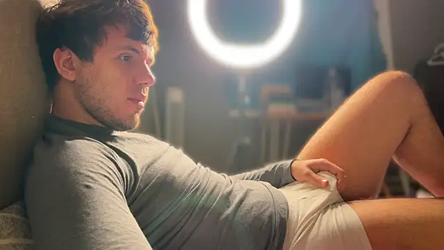 mynameischris online show from November 2025 08:17:02 AM