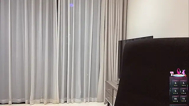 Snapshot of Nebula-qiu chatting on October 2025 03:45:01 PM Nebula-qiu online show from October 2025 03:45:01 PM